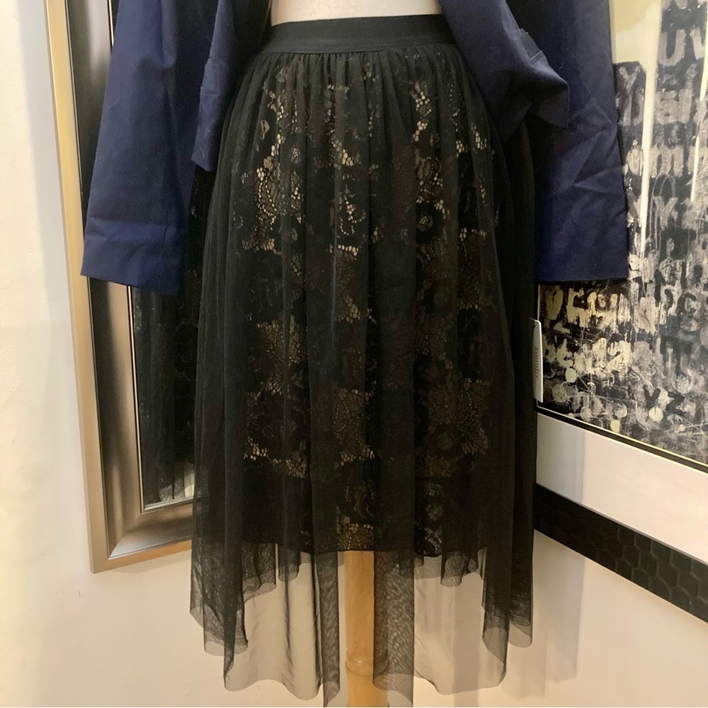 Black lace midi skirt with netted overlay - Picture 1 of 6